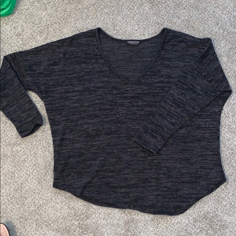 Fashion Nova flowy, soft, long sleeve